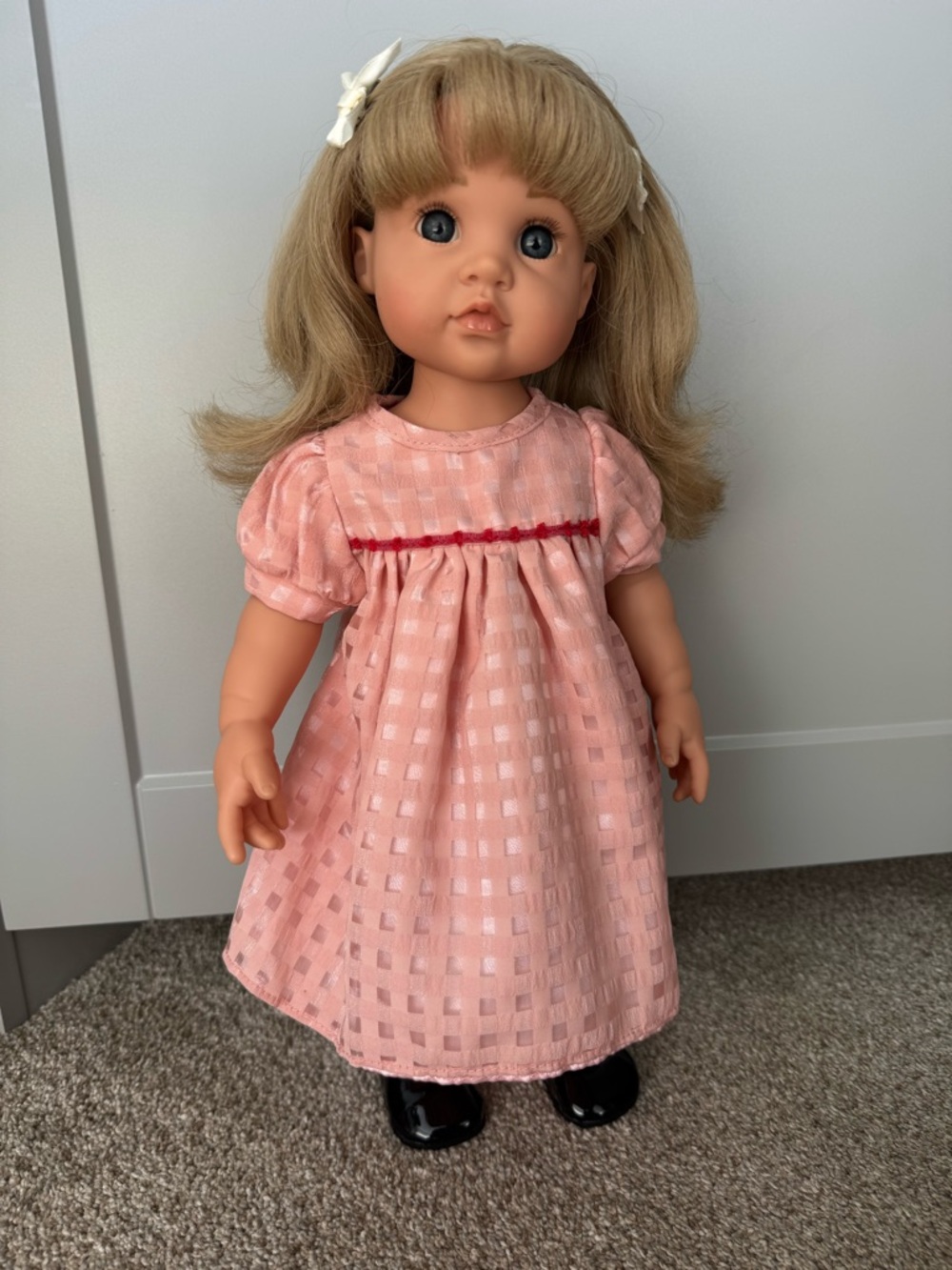 KINDERLAND TAYLOR GOTZ  2005-2006 VINYL DOLL HILDEGARD GUNZEL 16 1/2 Inch